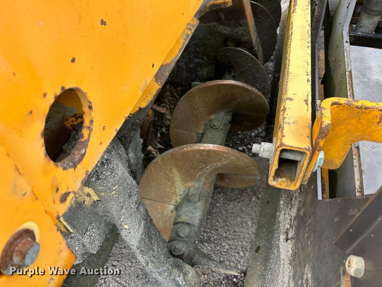 image for item FC2573 1999 Blaw-Knox PF-5510 paver