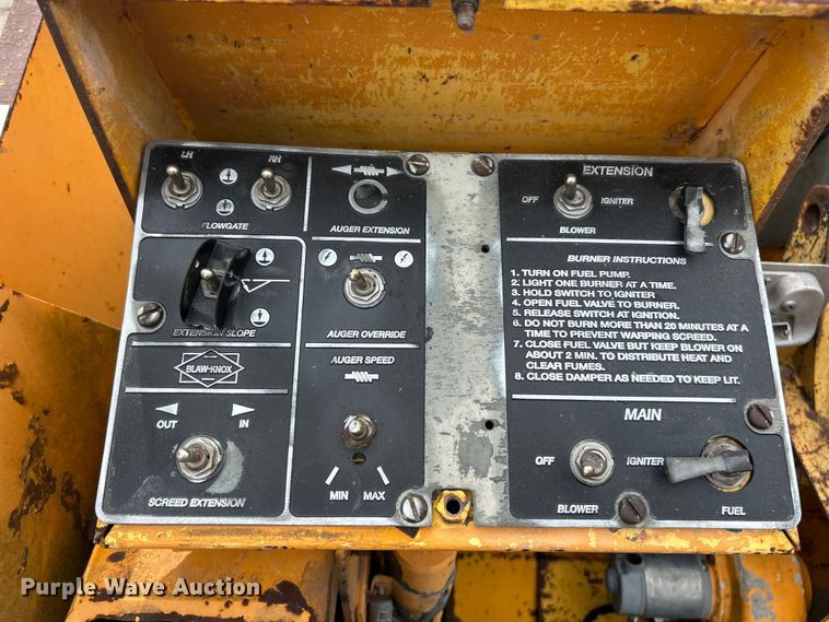 image for item FC2573 1999 Blaw-Knox PF-5510 paver