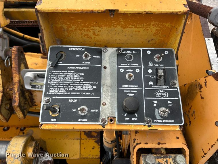 image for item FC2573 1999 Blaw-Knox PF-5510 paver