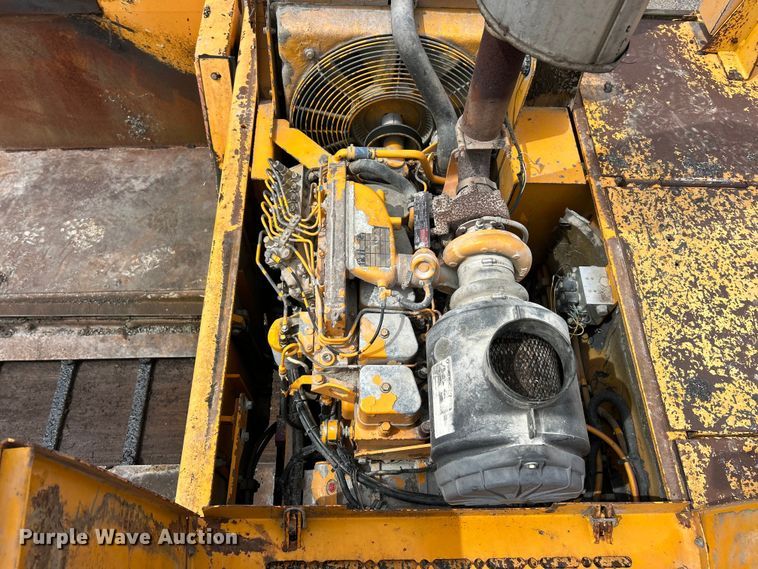 image for item FC2573 1999 Blaw-Knox PF-5510 paver