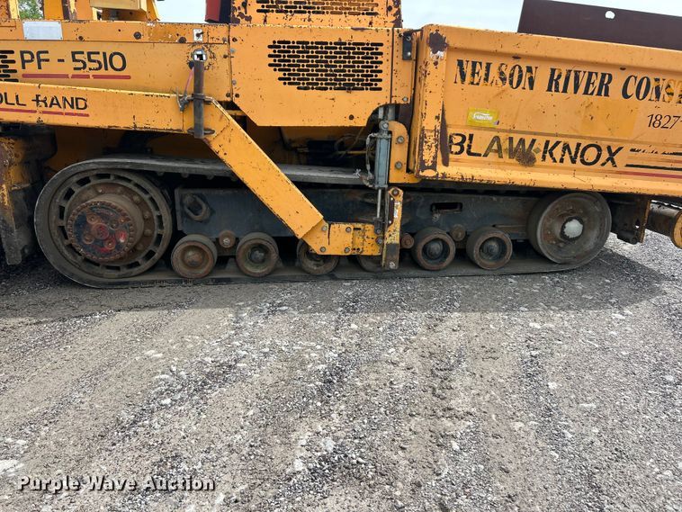image for item FC2573 1999 Blaw-Knox PF-5510 paver