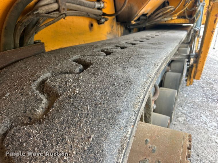 image for item FC2573 1999 Blaw-Knox PF-5510 paver