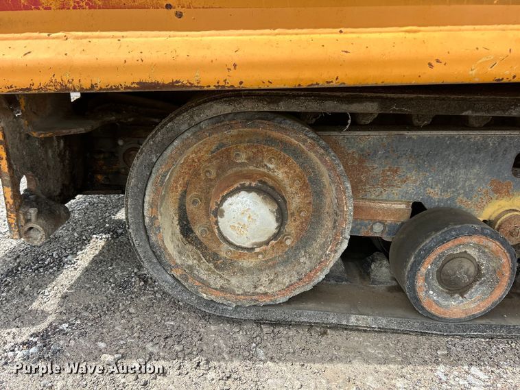 image for item FC2573 1999 Blaw-Knox PF-5510 paver