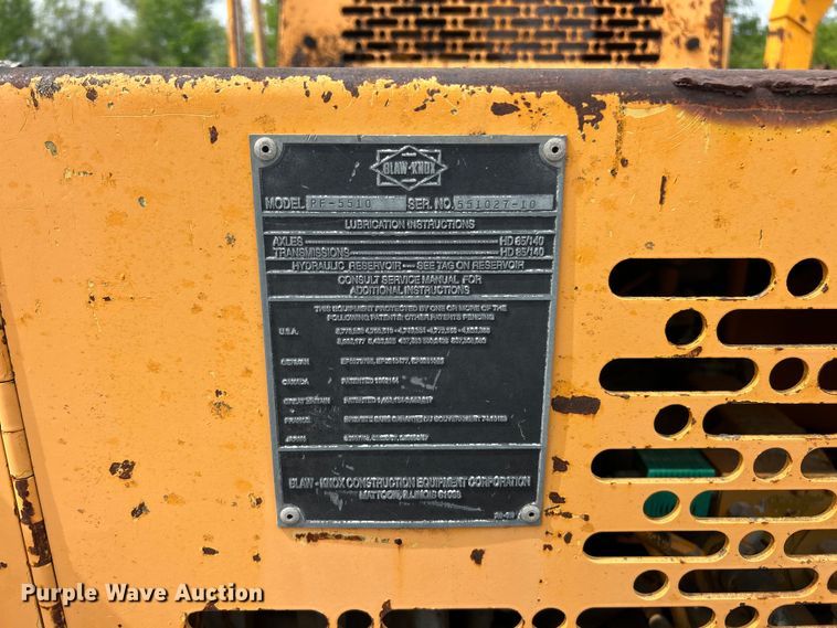 image for item FC2573 1999 Blaw-Knox PF-5510 paver