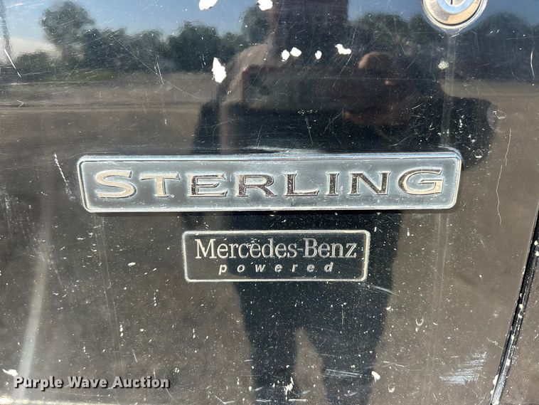 image for item FC2593 2007 Sterling L9500 roll-off container truck