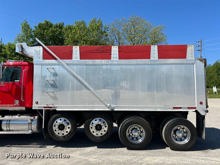 image for item FC2594 2020 Western Star 4700SF dump truck