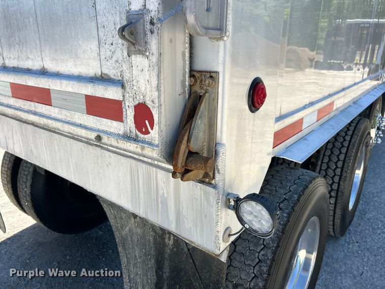image for item FC2594 2020 Western Star 4700SF dump truck
