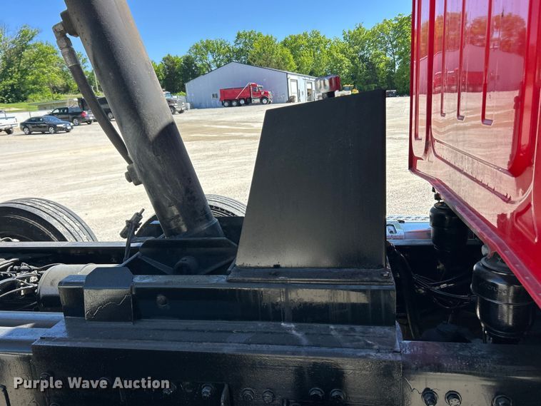 image for item FC2594 2020 Western Star 4700SF dump truck