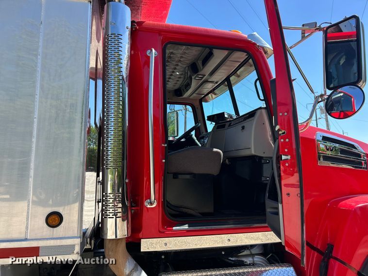 image for item FC2594 2020 Western Star 4700SF dump truck