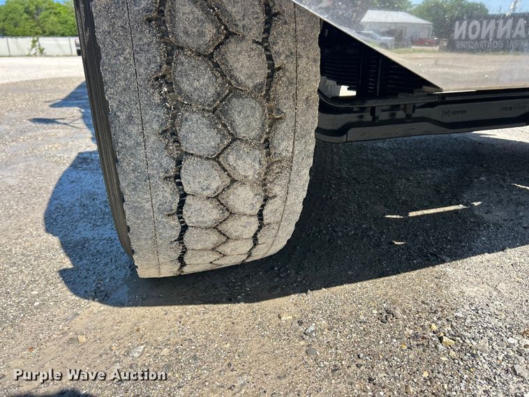 image for item FC2594 2020 Western Star 4700SF dump truck