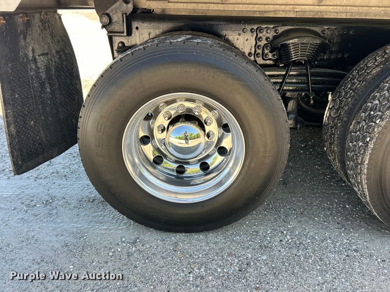 image for item FC2594 2020 Western Star 4700SF dump truck