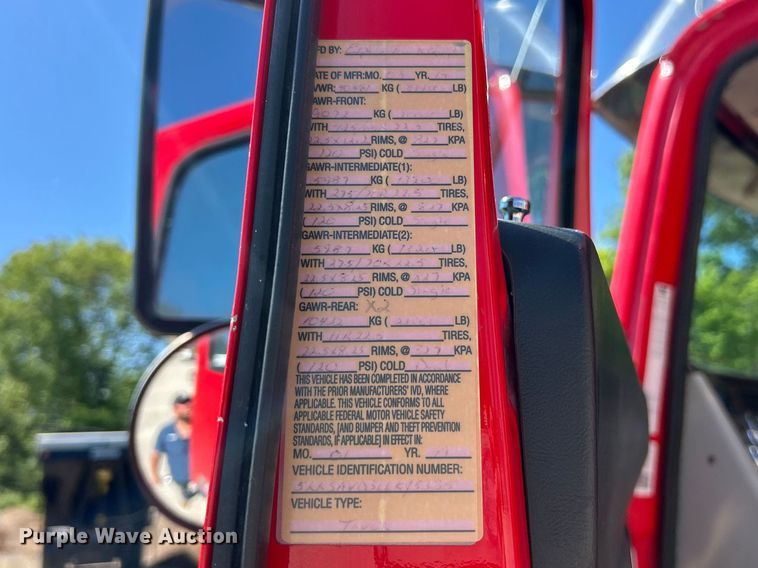 image for item FC2594 2020 Western Star 4700SF dump truck