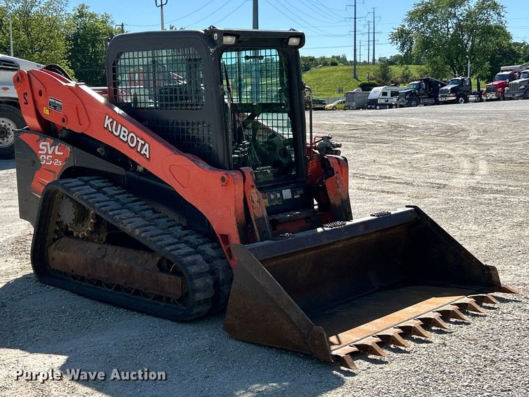image for item FC2607 2020 Kubota SVL95-2S tracked skid steer loader