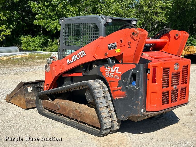 image for item FC2607 2020 Kubota SVL95-2S tracked skid steer loader
