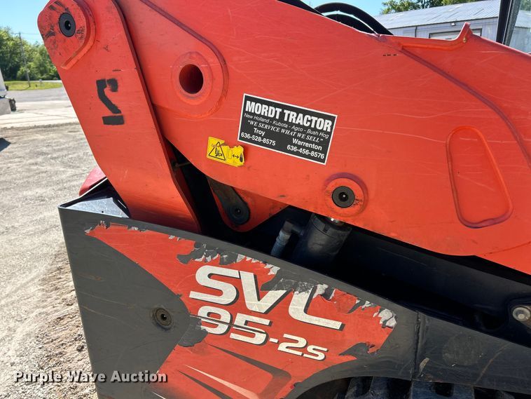 image for item FC2607 2020 Kubota SVL95-2S tracked skid steer loader