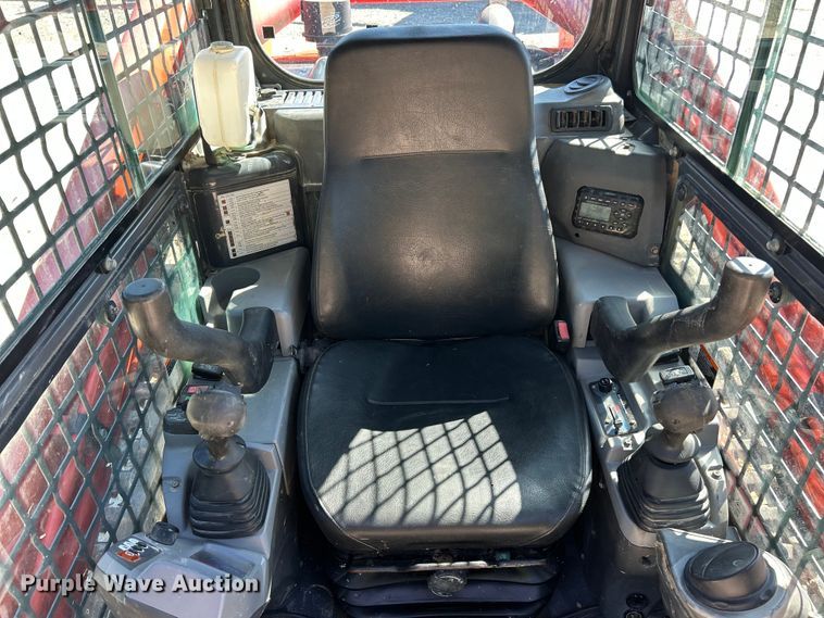 image for item FC2607 2020 Kubota SVL95-2S tracked skid steer loader