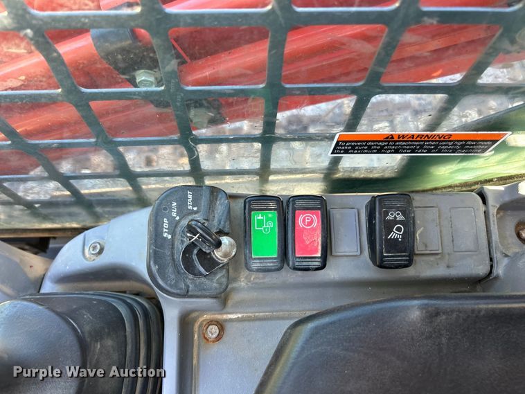 image for item FC2607 2020 Kubota SVL95-2S tracked skid steer loader