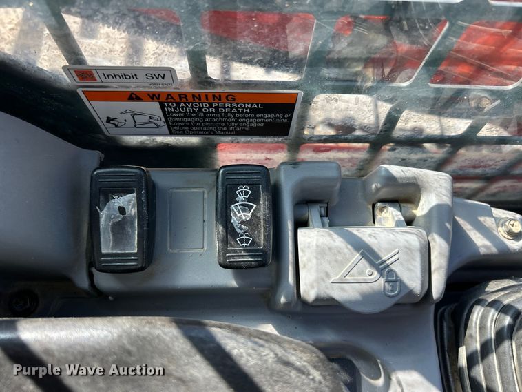 image for item FC2607 2020 Kubota SVL95-2S tracked skid steer loader
