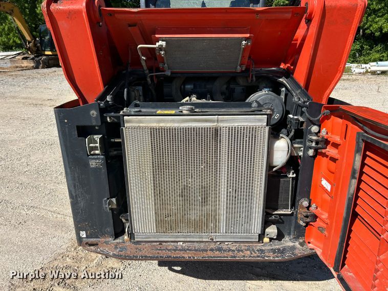 image for item FC2607 2020 Kubota SVL95-2S tracked skid steer loader