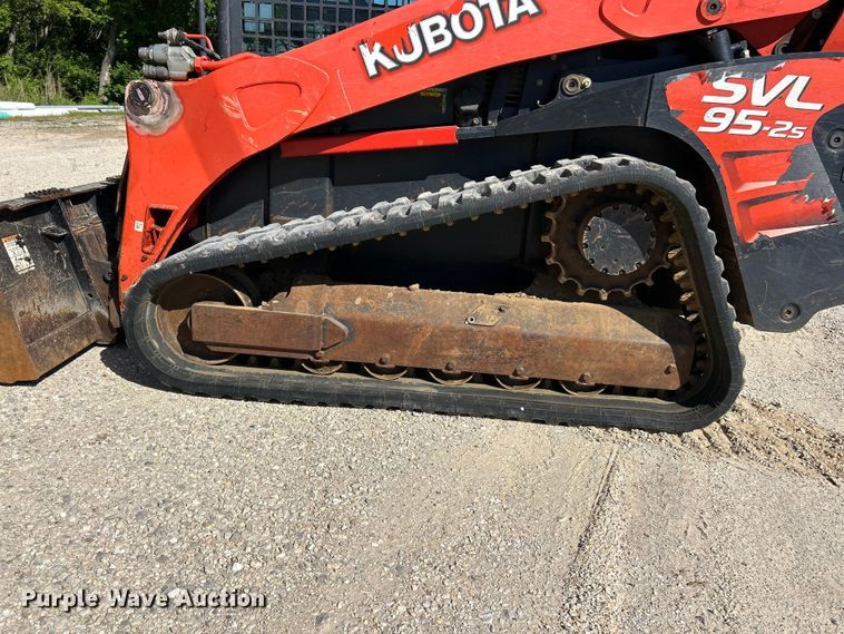 image for item FC2607 2020 Kubota SVL95-2S tracked skid steer loader