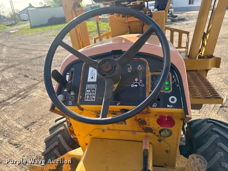 image for item FC3048 2007 Vermeer RT450 trencher