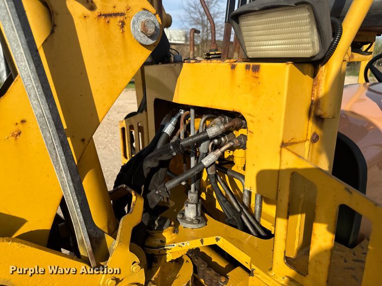 image for item FC3048 2007 Vermeer RT450 trencher