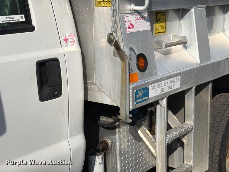 image for item FC3049 2015 Ford F550 Super Duty dump truck