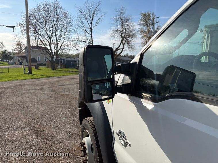 image for item FC3049 2015 Ford F550 Super Duty dump truck