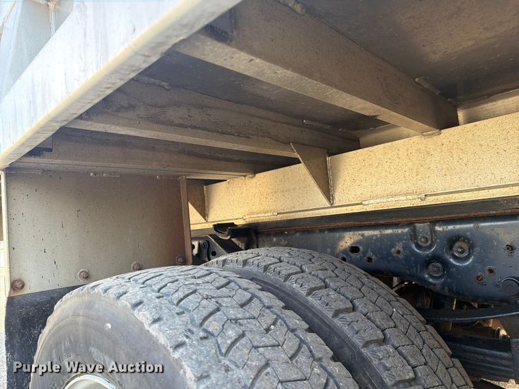 image for item FC3049 2015 Ford F550 Super Duty dump truck