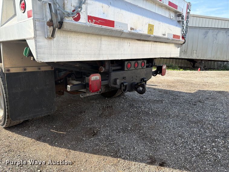 image for item FC3049 2015 Ford F550 Super Duty dump truck
