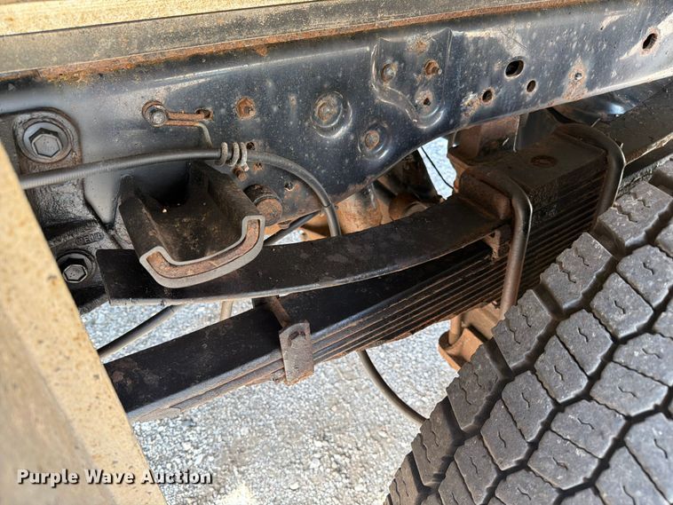 image for item FC3049 2015 Ford F550 Super Duty dump truck