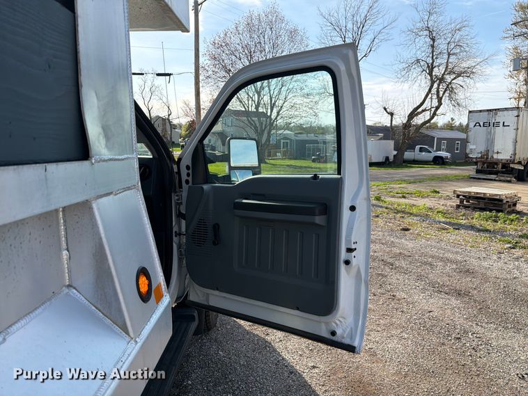 image for item FC3049 2015 Ford F550 Super Duty dump truck