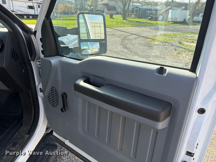 image for item FC3049 2015 Ford F550 Super Duty dump truck