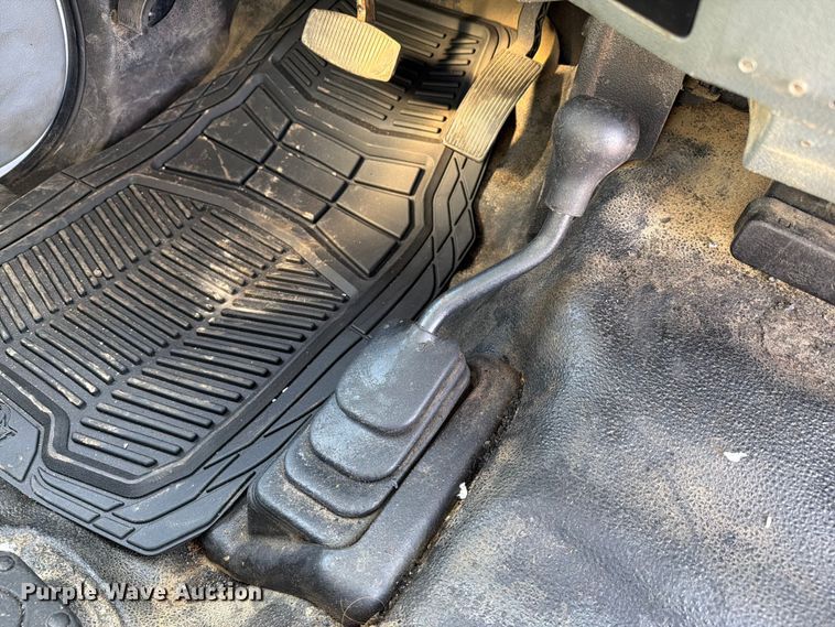 image for item FC3049 2015 Ford F550 Super Duty dump truck