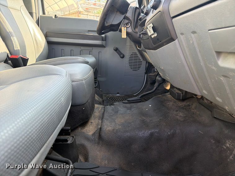 image for item FC3049 2015 Ford F550 Super Duty dump truck