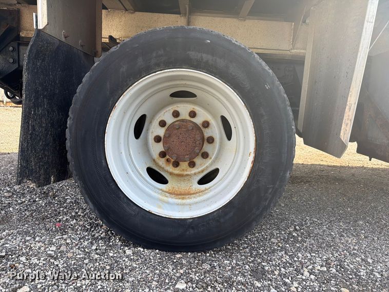 image for item FC3049 2015 Ford F550 Super Duty dump truck