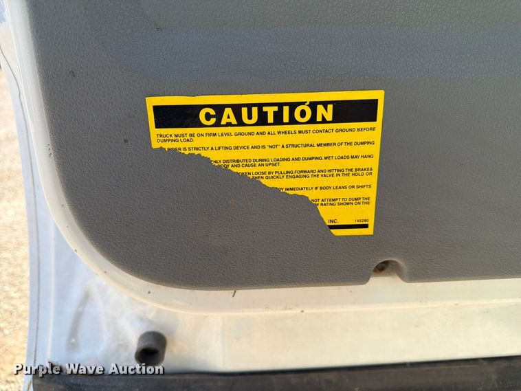 image for item FC3049 2015 Ford F550 Super Duty dump truck