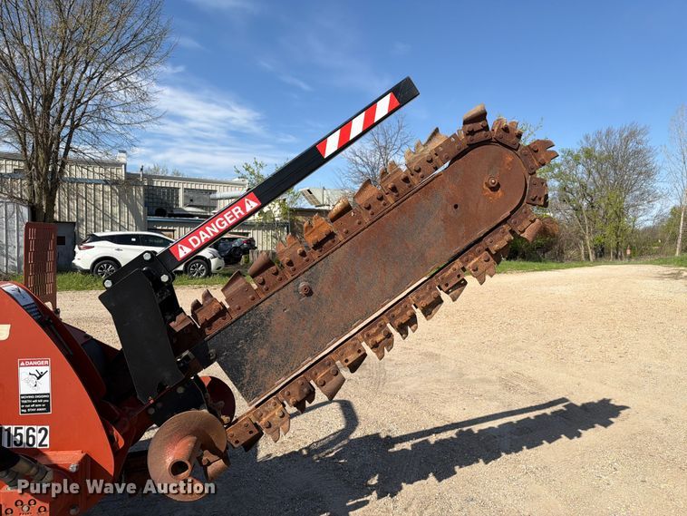 image for item FC3050 2004 Ditch Witch RT55 trencher