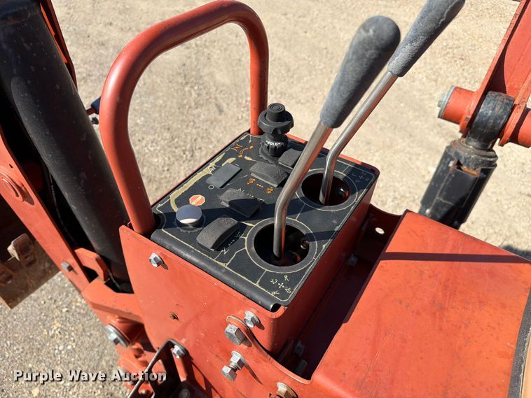 image for item FC3050 2004 Ditch Witch RT55 trencher