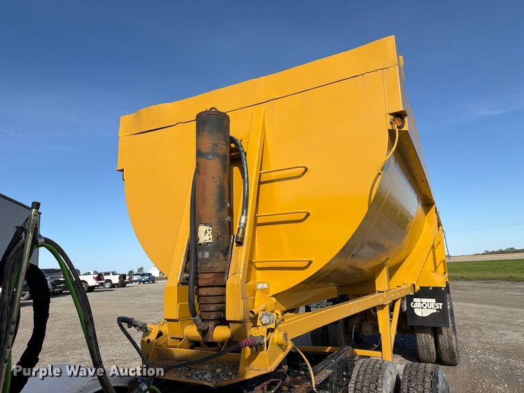 image for item FC3052 1995 Clement Industries side dump trailer