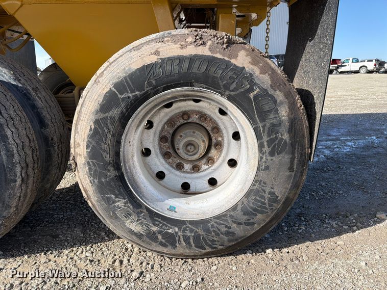 image for item FC3052 1995 Clement Industries side dump trailer
