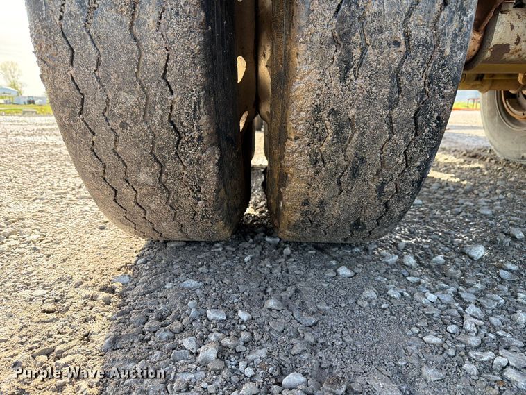 image for item FC3052 1995 Clement Industries side dump trailer