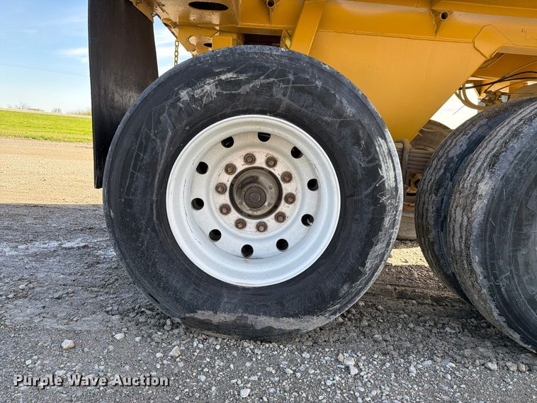 image for item FC3052 1995 Clement Industries side dump trailer
