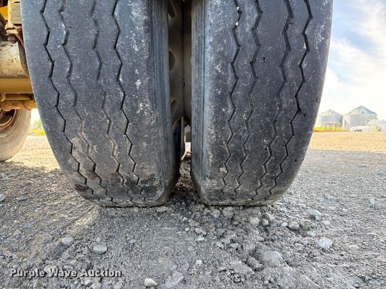 image for item FC3052 1995 Clement Industries side dump trailer