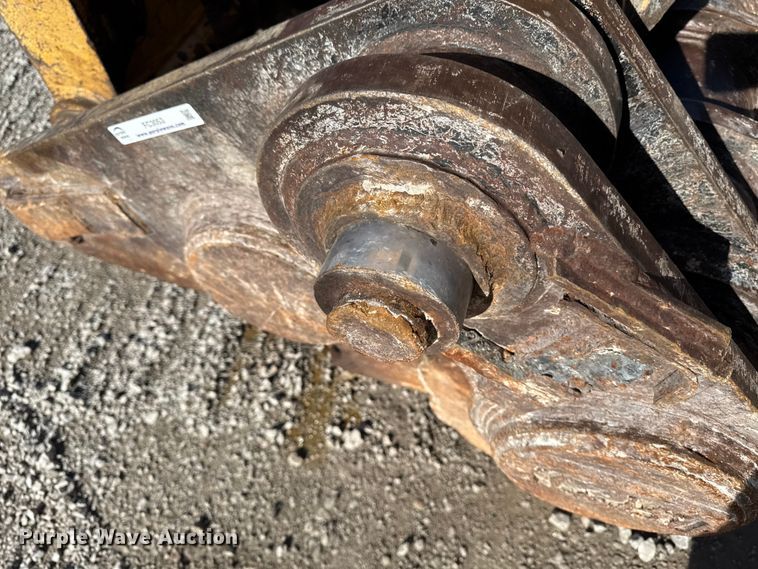 image for item FC3053 Excavator pulverizer