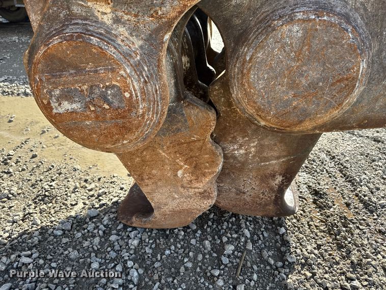 image for item FC3053 Excavator pulverizer