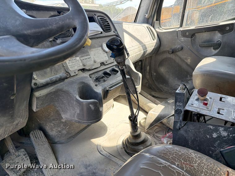 image for item FC3067 2007 Freightliner M2 water truck