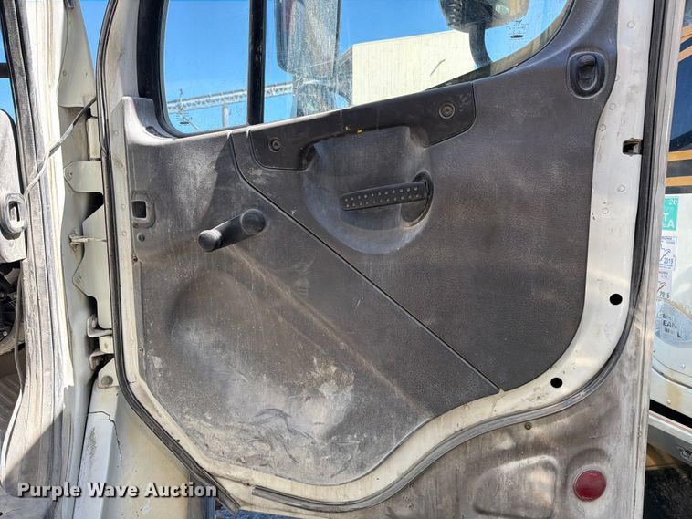 image for item FC3067 2007 Freightliner M2 water truck