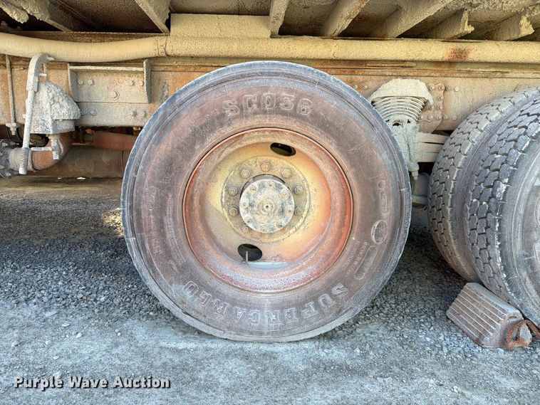 image for item FC3067 2007 Freightliner M2 water truck