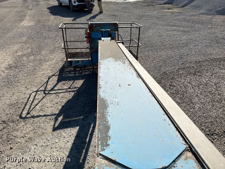 image for item FC3068 2007 Genie S-65 boom lift